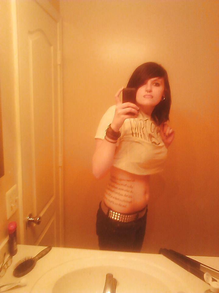 12P Emo Facebook Teen Julie