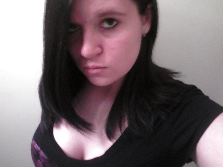 12P Emo Facebook Teen Julie