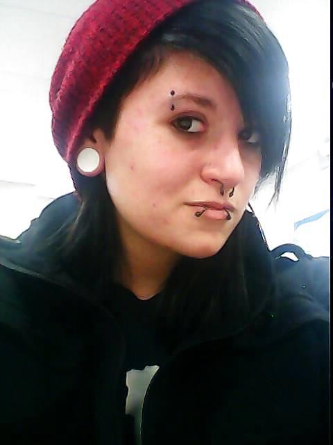 12P Emo Facebook Teen Julie