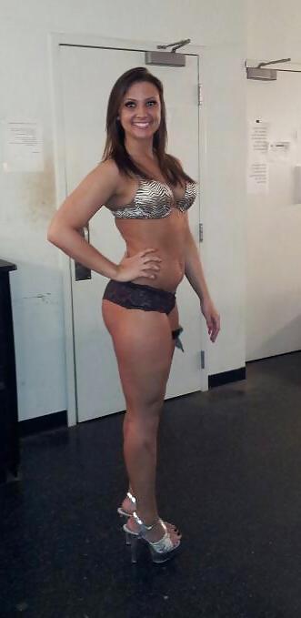 8P Sexy Brunette stripper