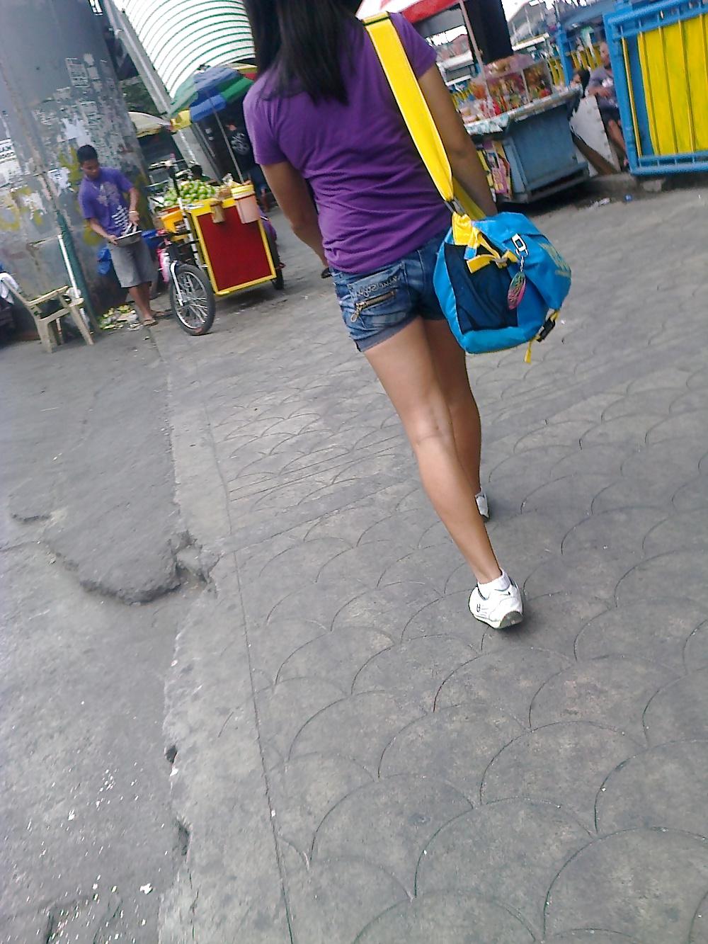 25P Pinay Legs Lickable