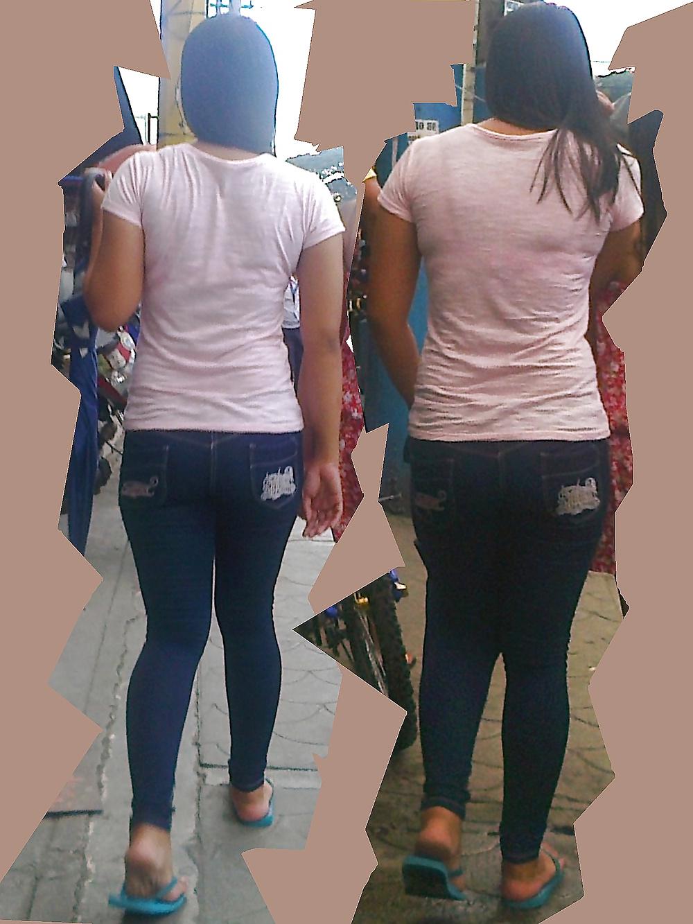 25P Pinay Legs Lickable