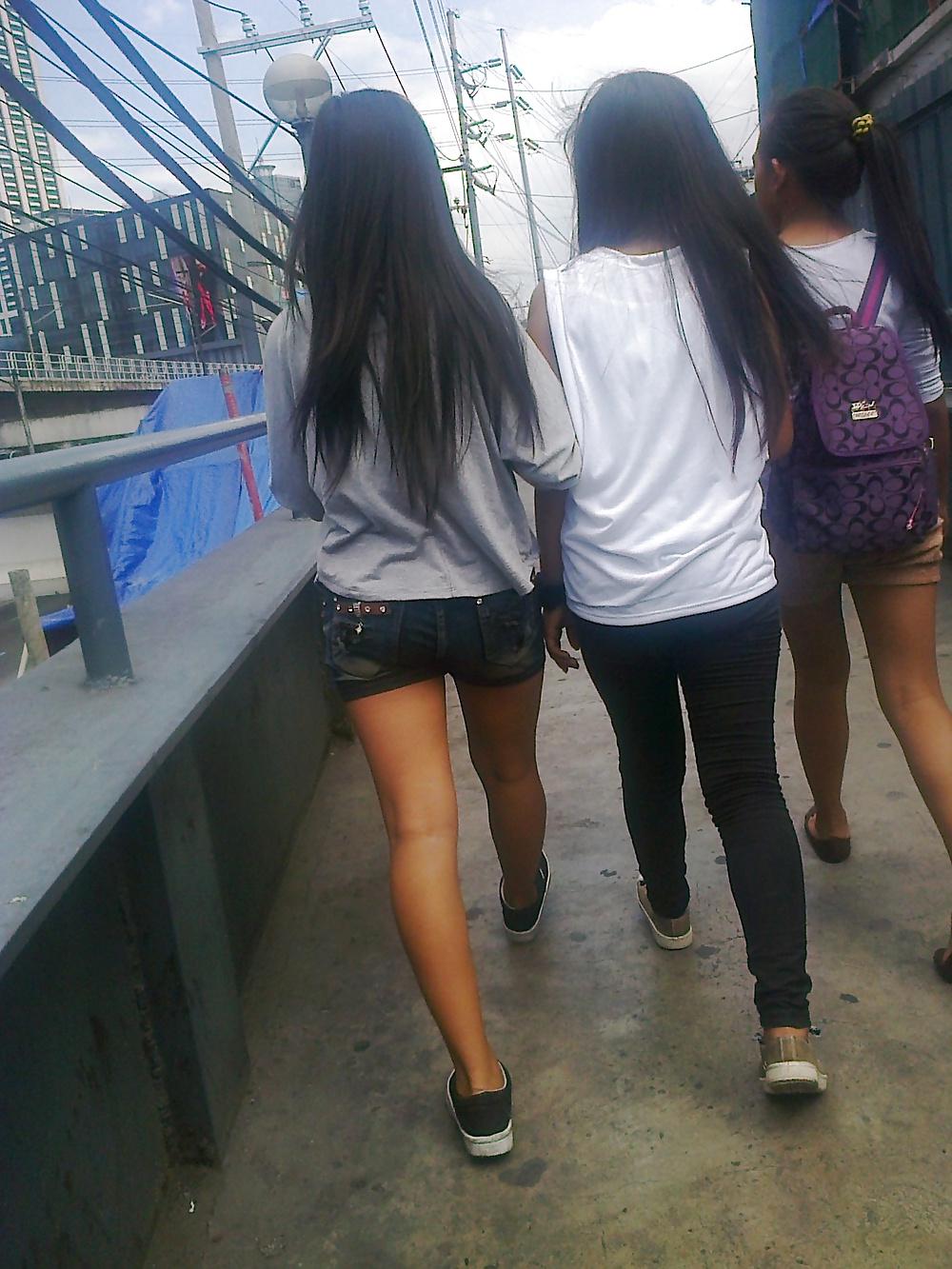 25P Pinay Legs Lickable