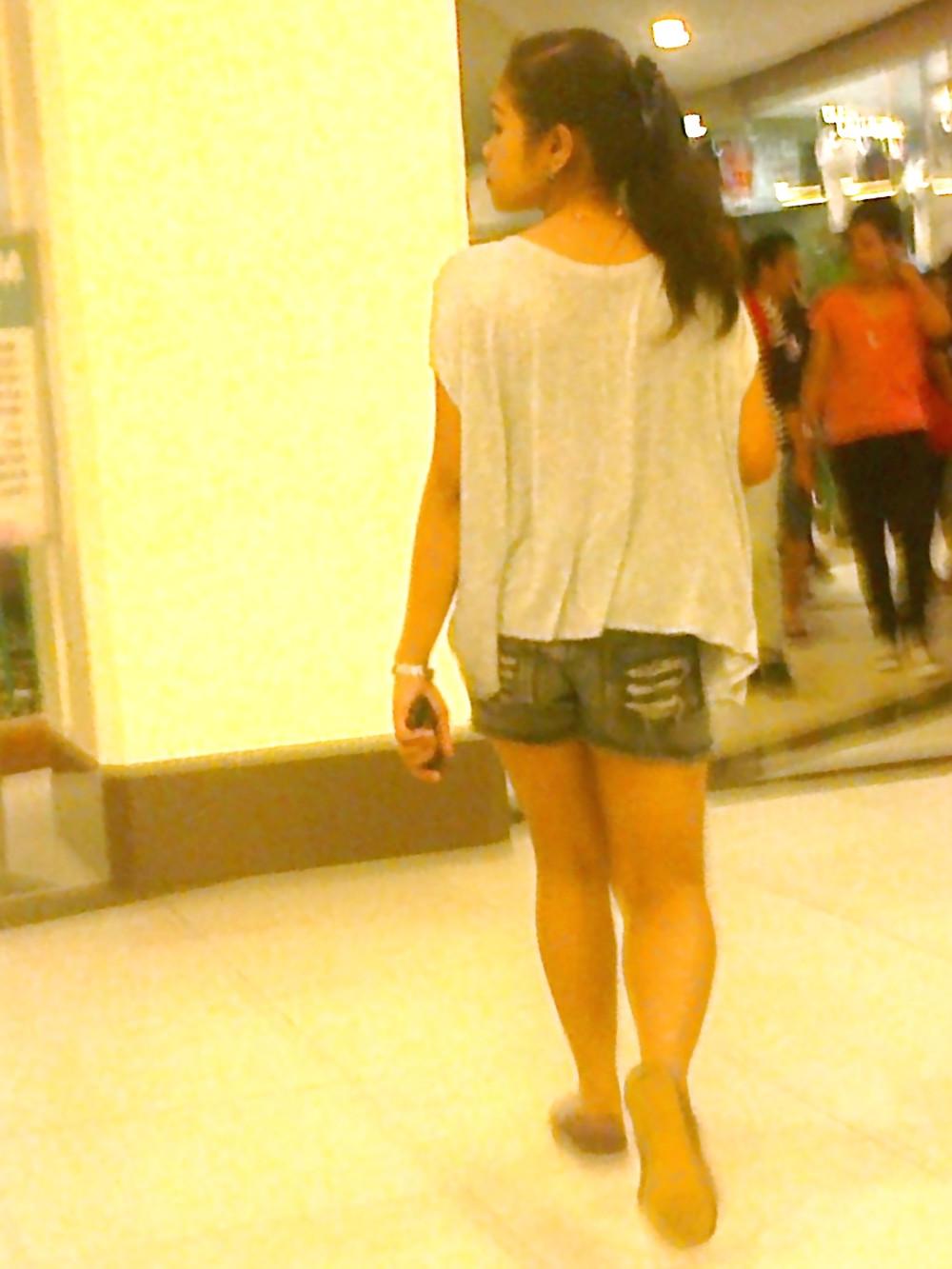 25P Pinay Legs Lickable