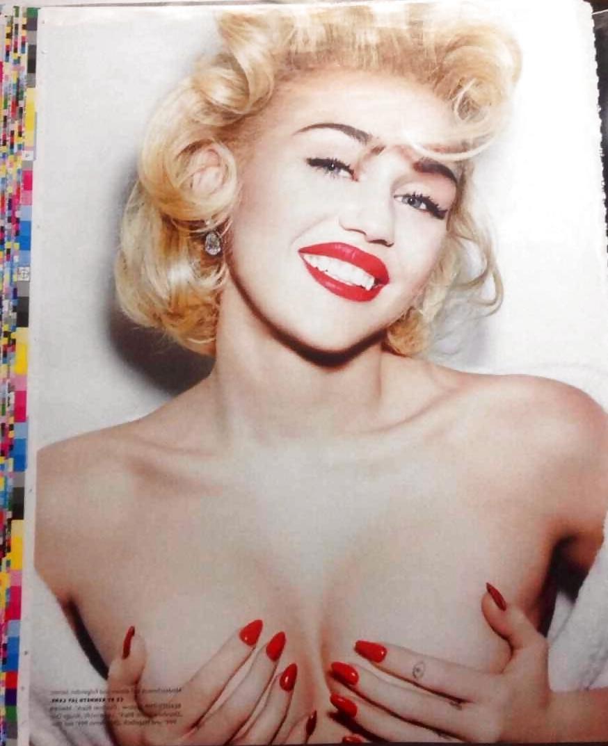 4P Miley Cyrus Leaked German Vogue 