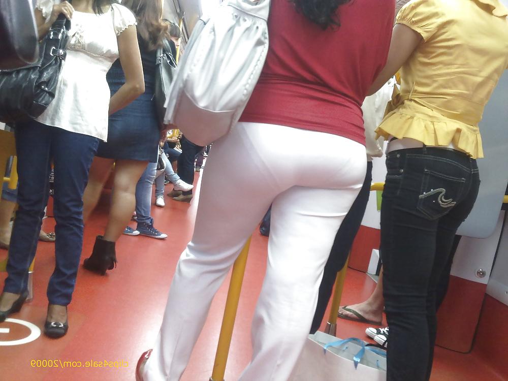 20P Candid booty collection
