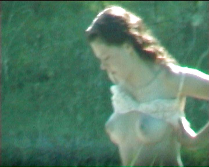 25P Beach tits spy