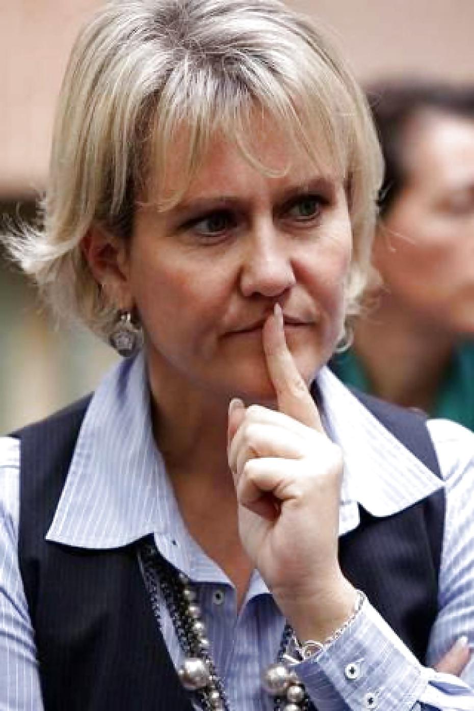 25P Love jerking off to conservative French women