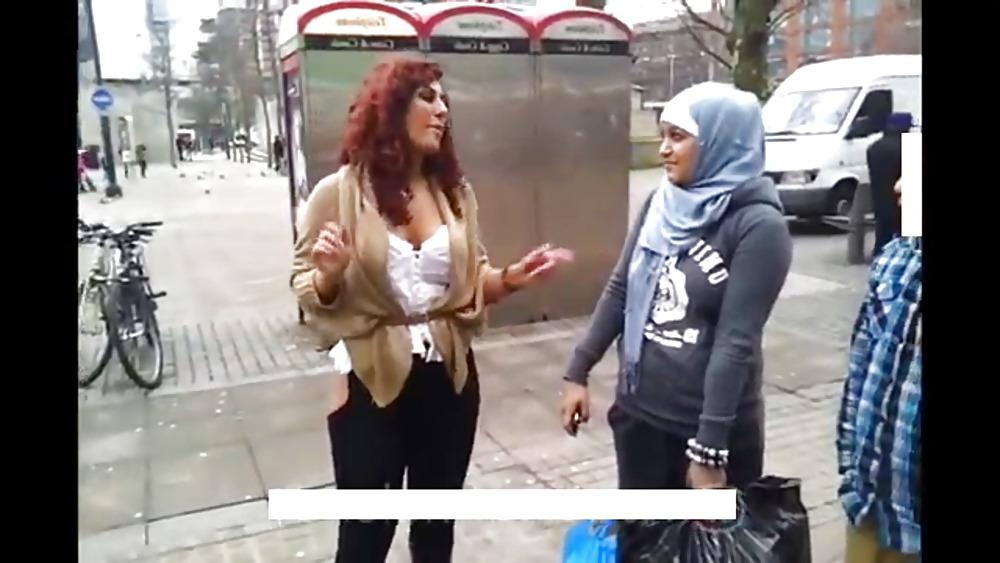 25P Arab mom likes big Latina booty