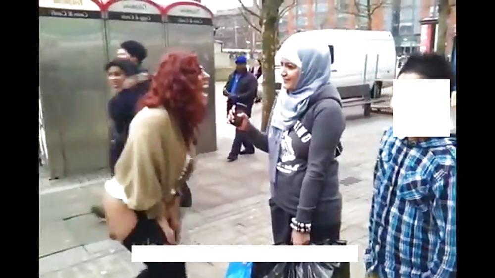 25P Arab mom likes big Latina booty