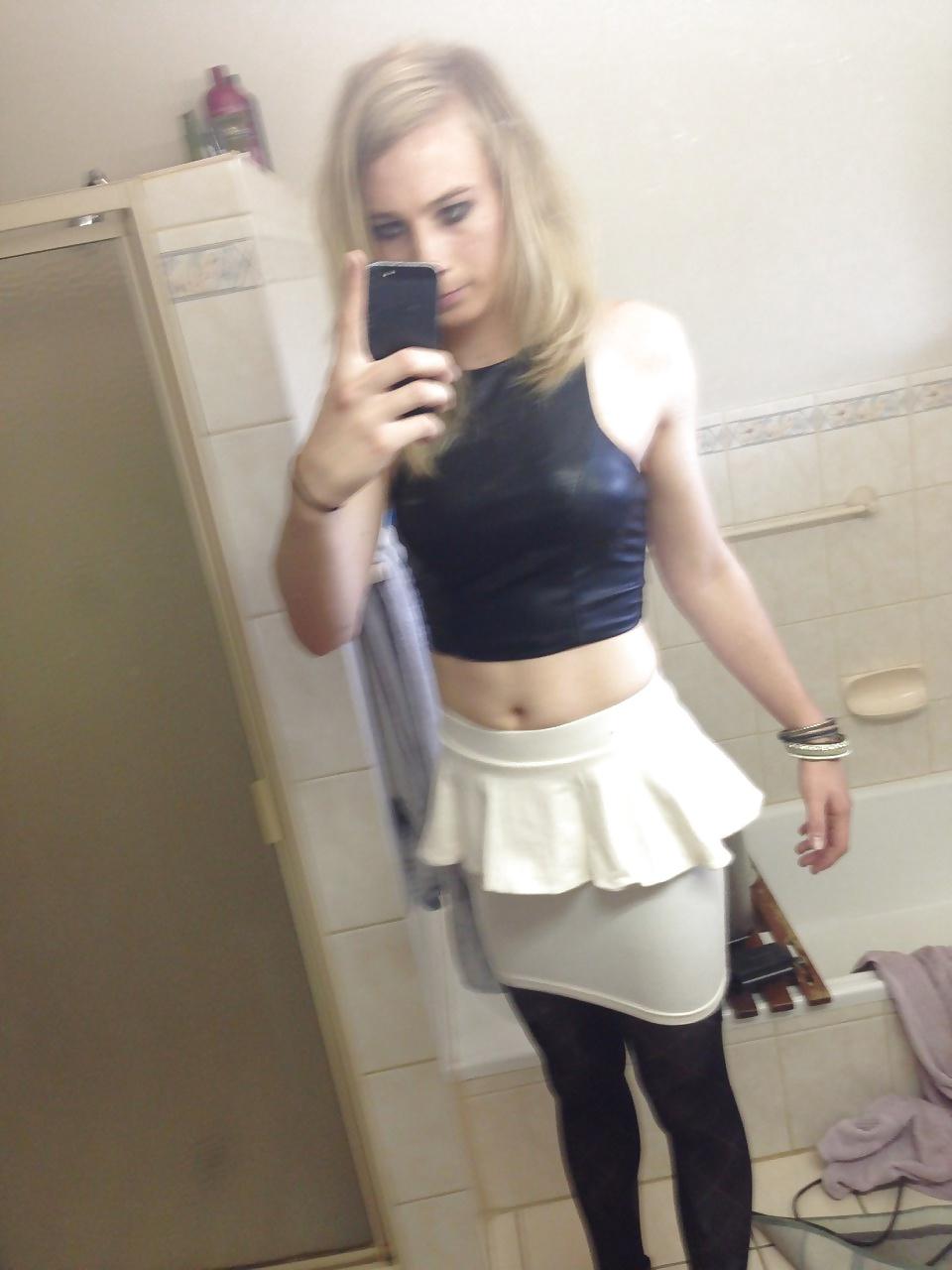 25P Crossdresser and shemales
