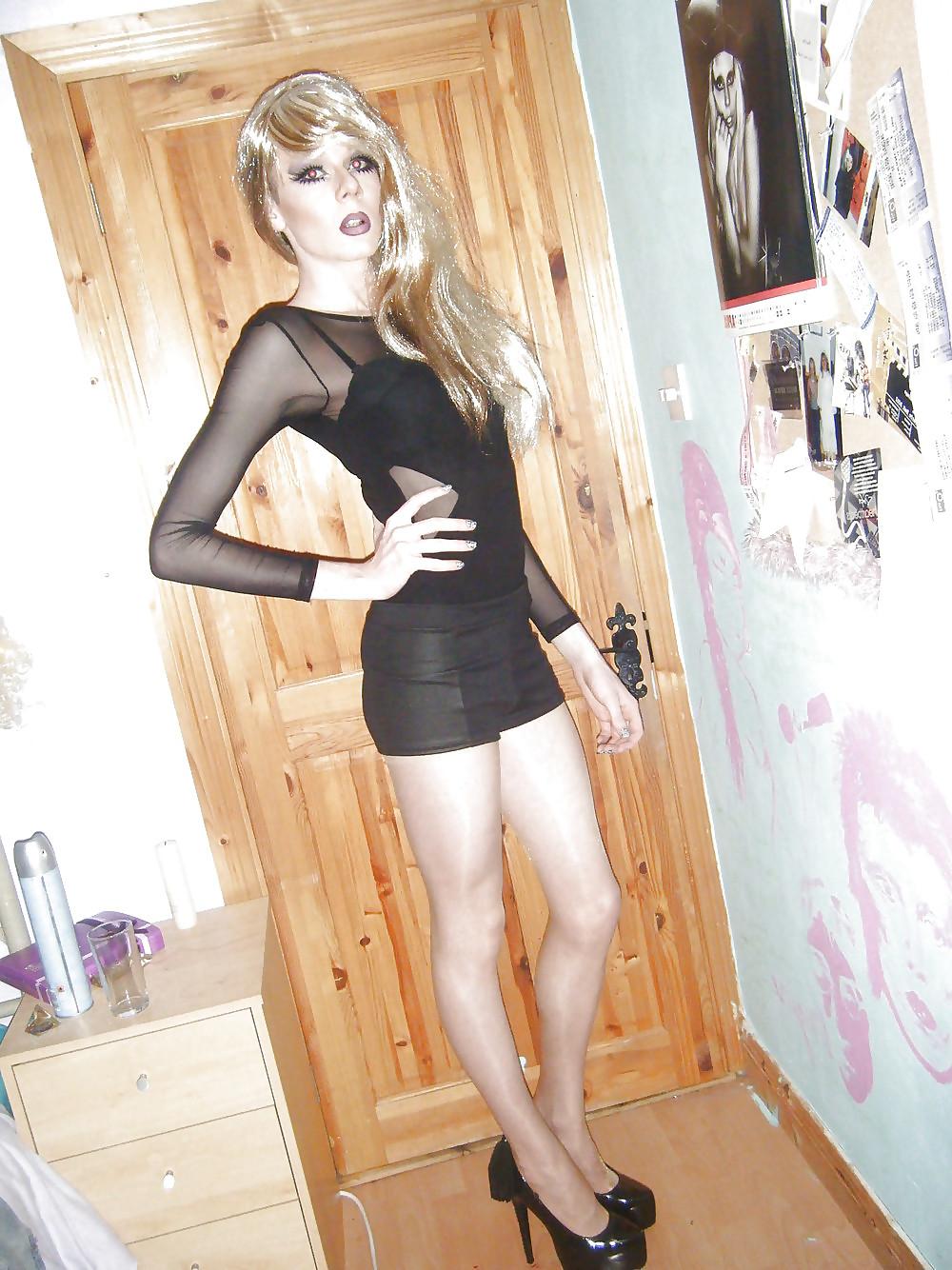 25P Crossdresser and shemales