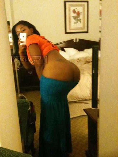 25P Thick black booty of Sultry Simone