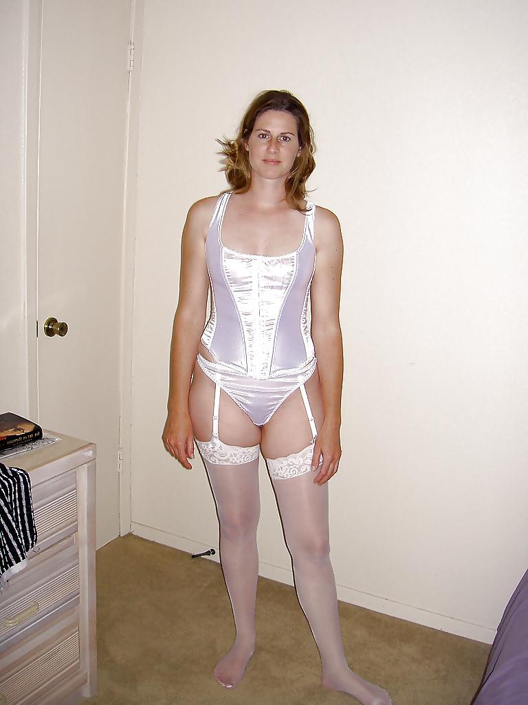 25P Sexy girls in stockings and lingerie