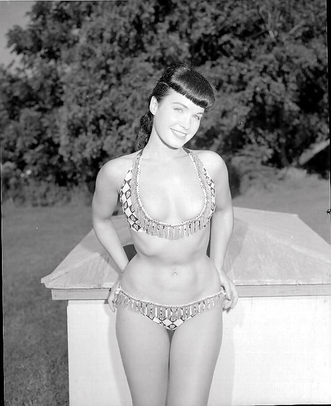 25P Betty page 1950s pin up babe 