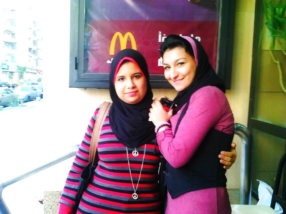 25P Arab Egyptian Chicks 