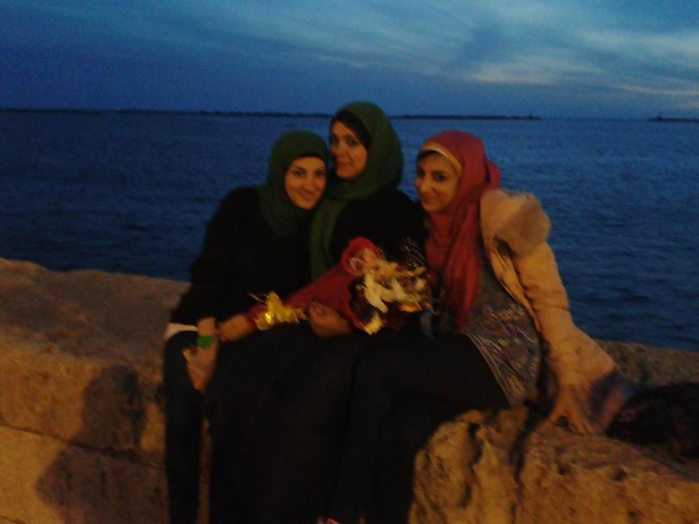 25P Arab Egyptian Chicks 
