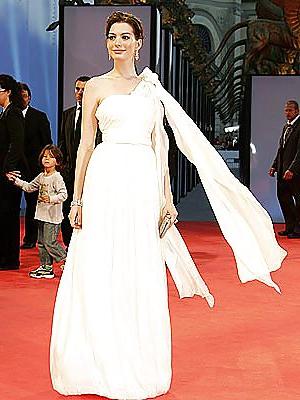 25P Anne Hathaway mega collection 1
