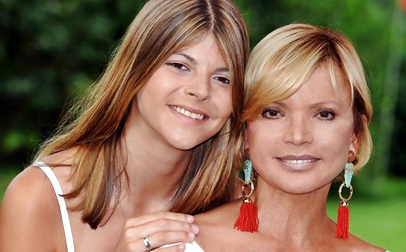 20P Uschi Glas - German Celeb Granny