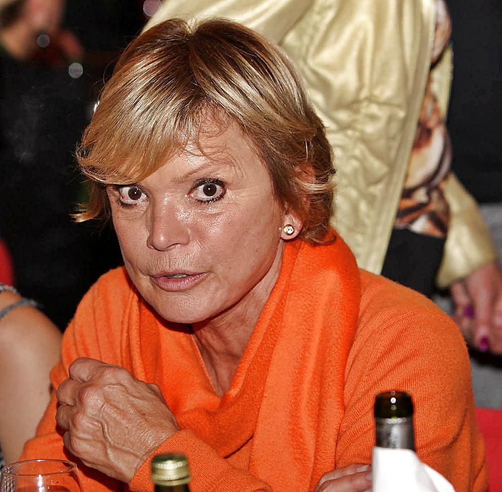 20P Uschi Glas - German Celeb Granny