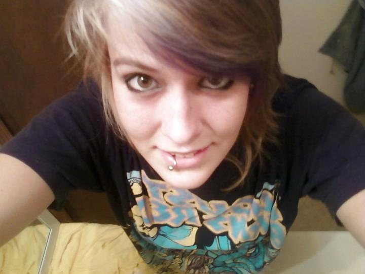 17P Emo Facebook Teen Erin