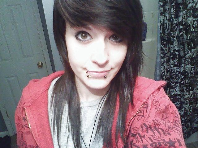17P Emo Facebook Teen Erin