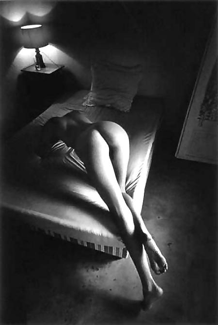 14P B&W Erotic