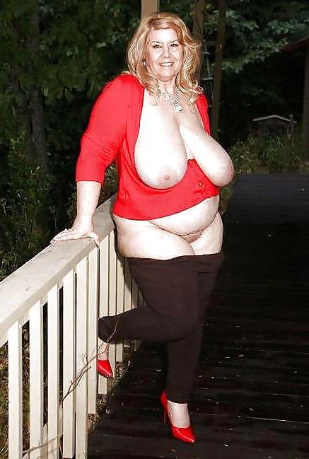 25P LOOK !! Big Boobs