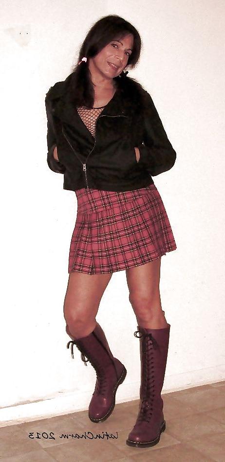 12P LatinCharm - stunning in Boots!