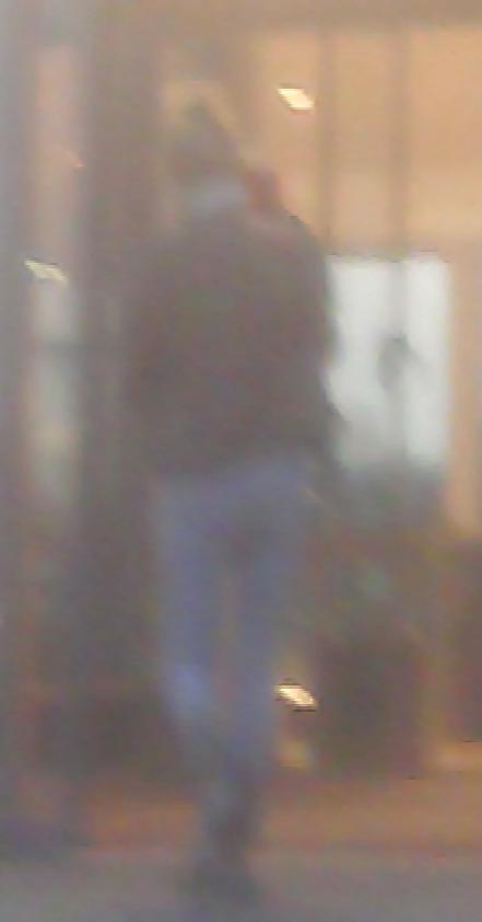 25P Spy at shopping1
