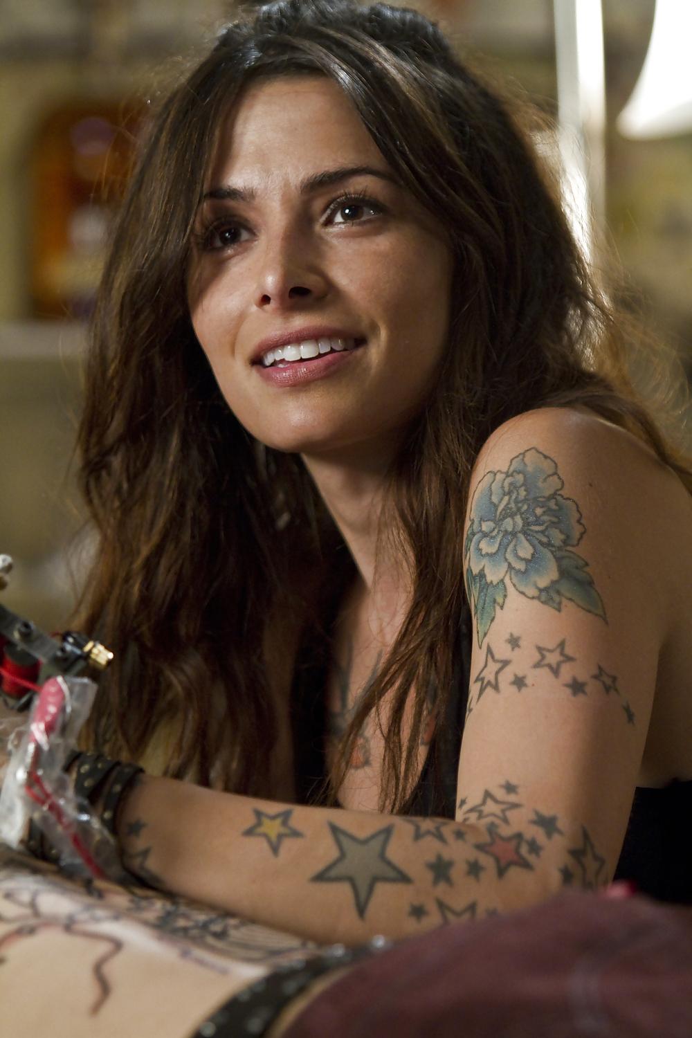 25P Mega-Sammlung von Sarah Shahi