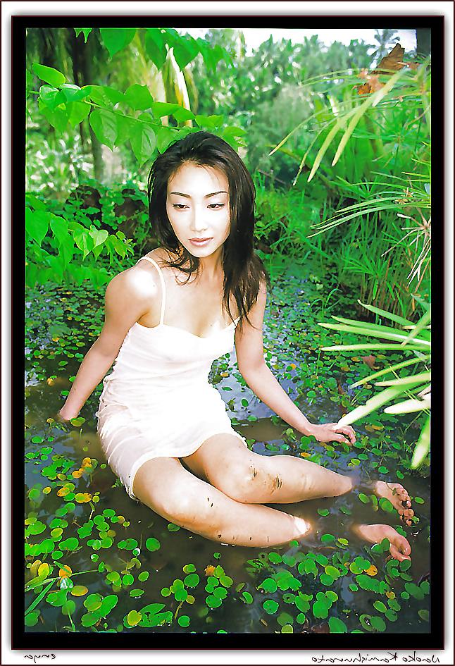 25P Erotic Art Selections - Enya