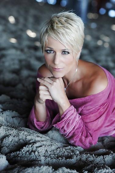 20P Michelle II - German Singer - Celeb - zum Vollwichsen