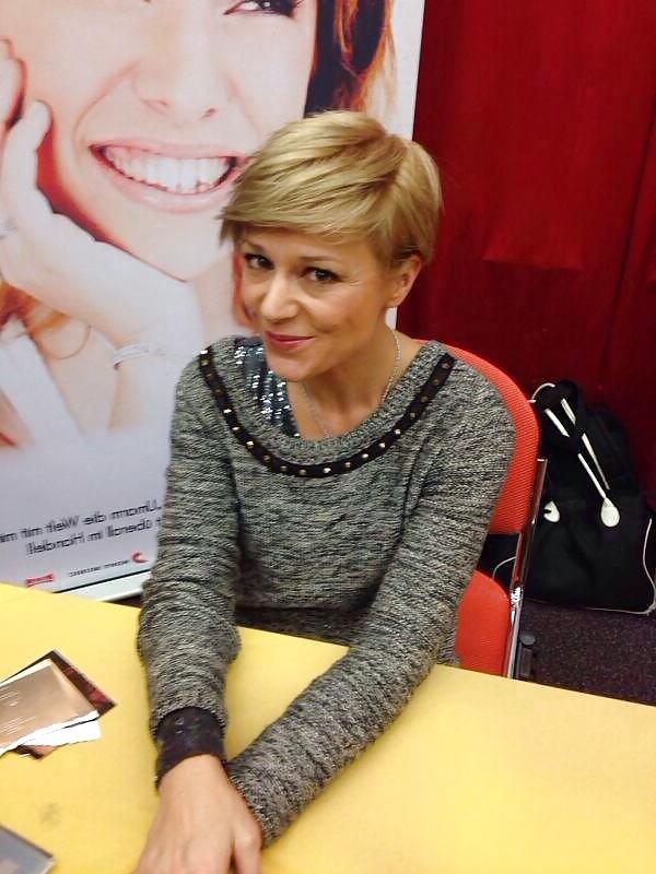 20P Michelle II - German Singer - Celeb - zum Vollwichsen