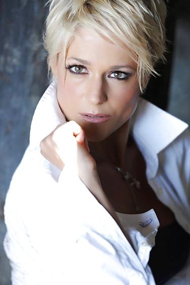 20P Michelle II - German Singer - Celeb - zum Vollwichsen