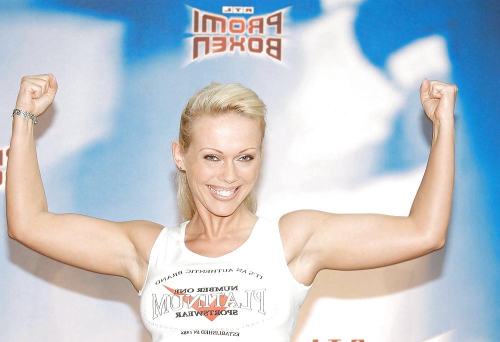24P Deutscher Pornostar - Kelly Trump