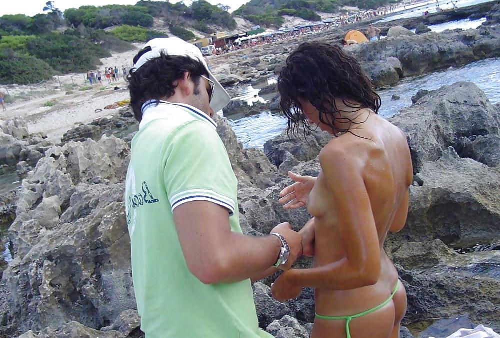 25P Sexy babes at the beach