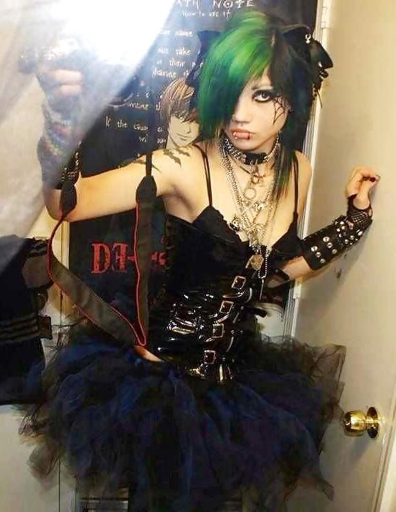 25P Teen crossdressers and girly boys i'd like to have sex with 