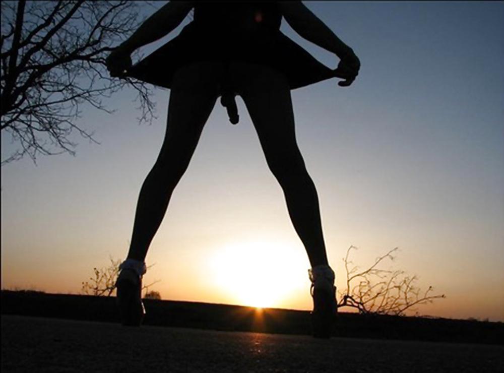 25P Sissy erotic pics