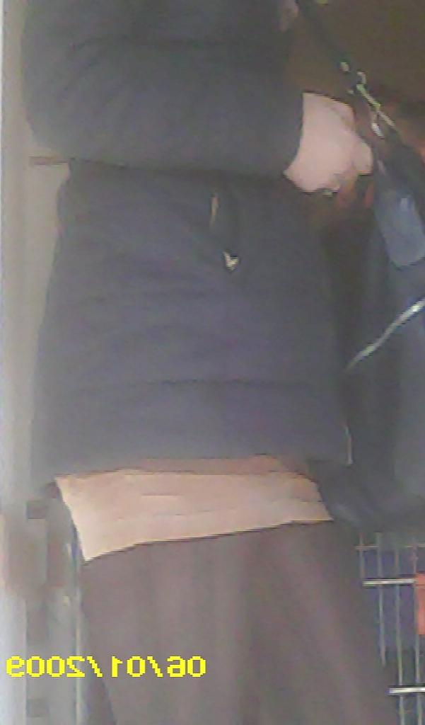 24P Spy at shopping