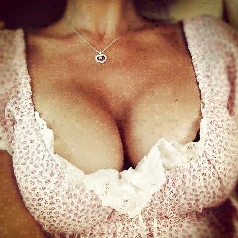 25P Only BIG Boobs