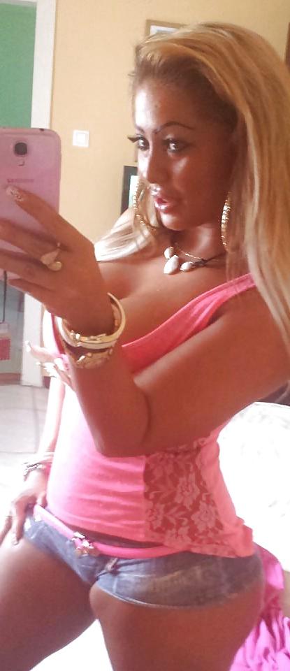 25P Big Boobs Sandra 