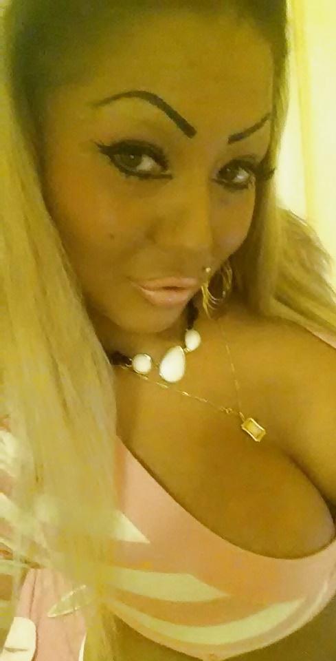 25P Big Boobs Sandra 