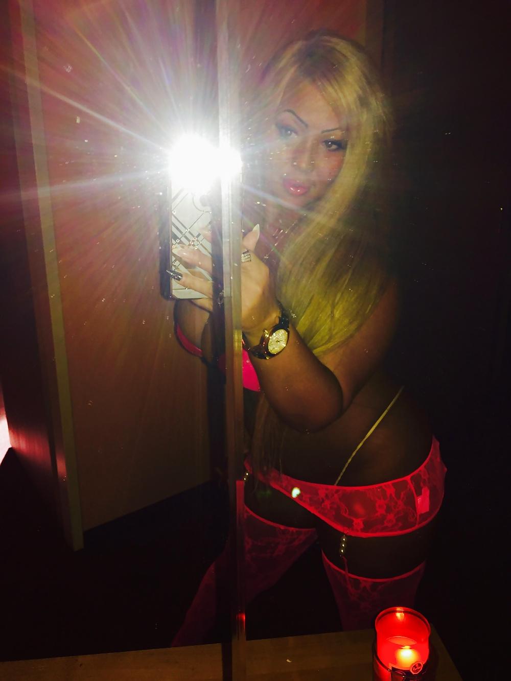 25P Big Boobs Sandra 