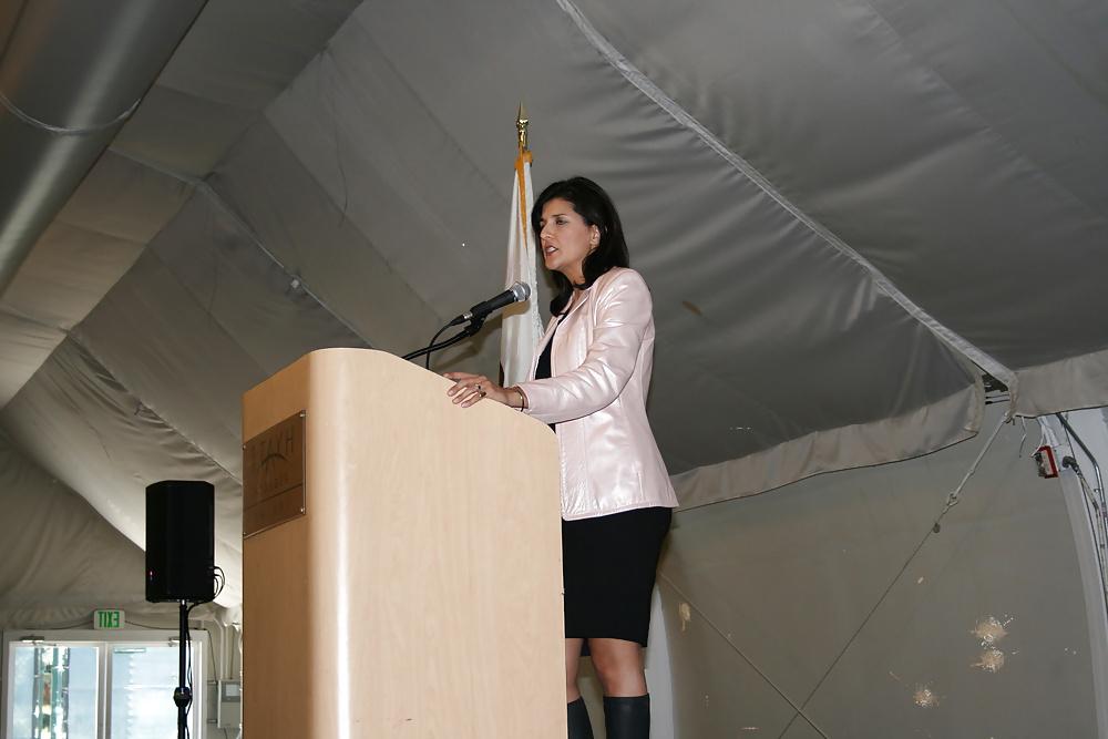25P Love jerking off to conservative Nikki Haley