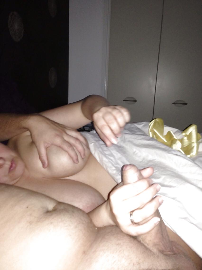 20P Big Natural Boobs