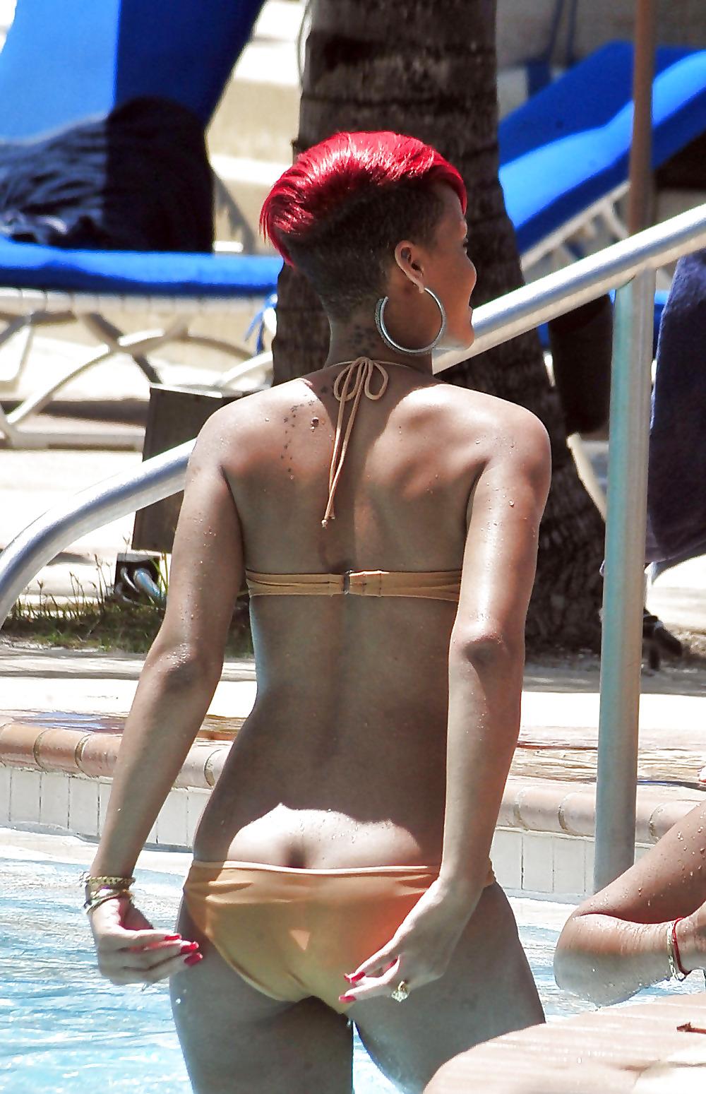25P Rihanna mega collection