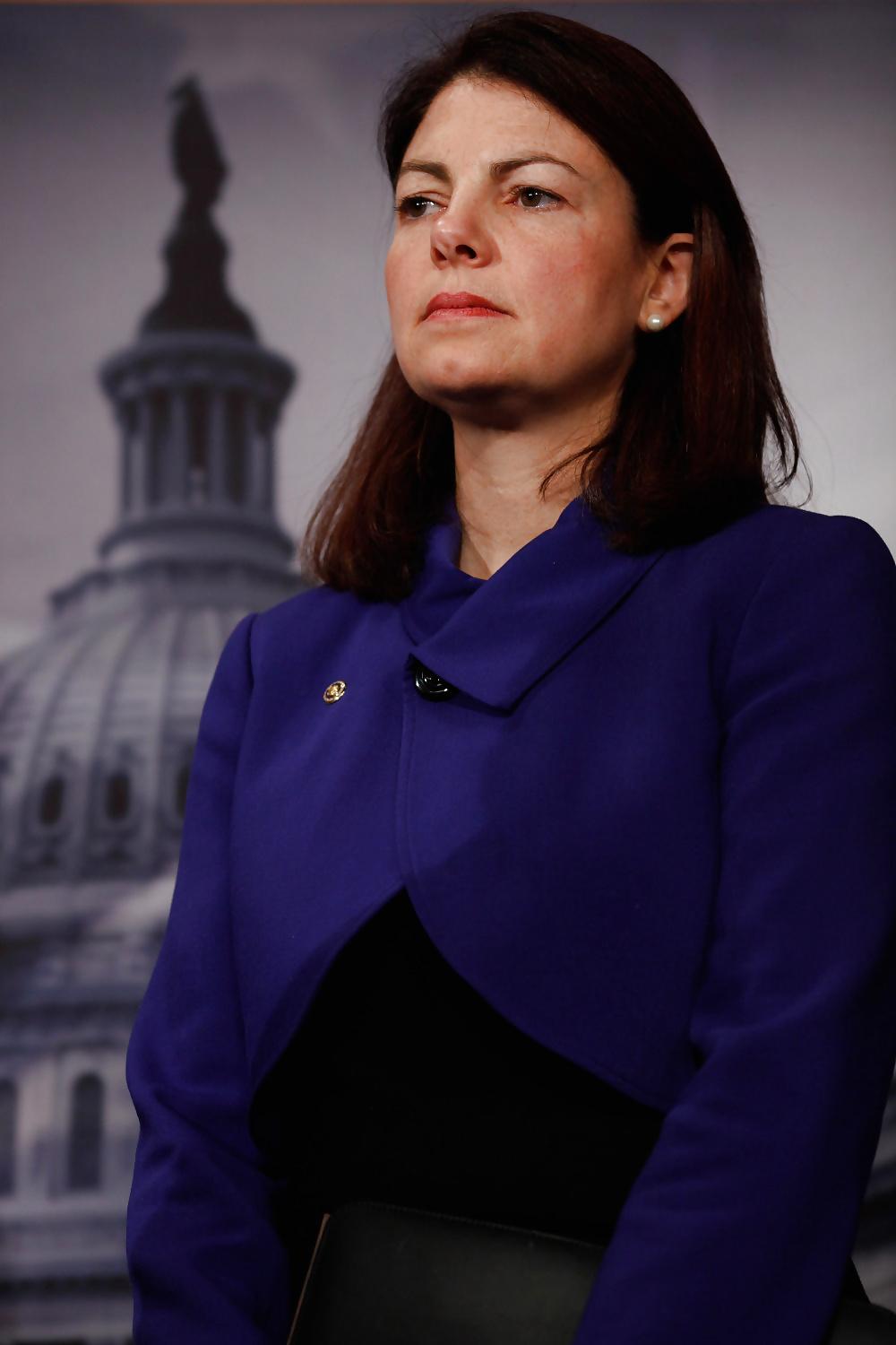 25P Love jerking off to conservative Kelly Ayotte
