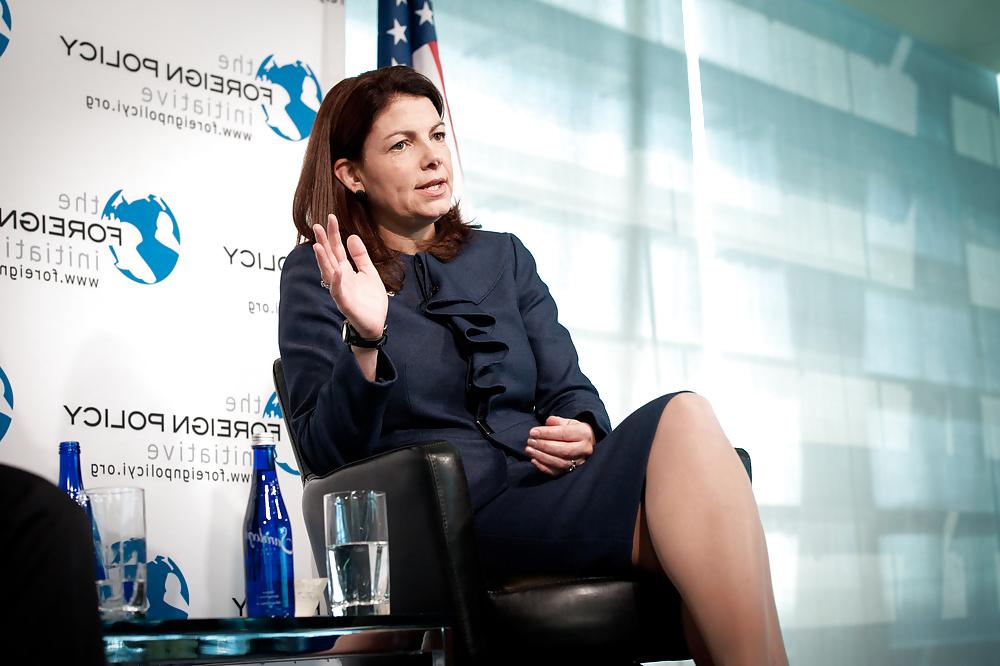 25P Love jerking off to conservative Kelly Ayotte