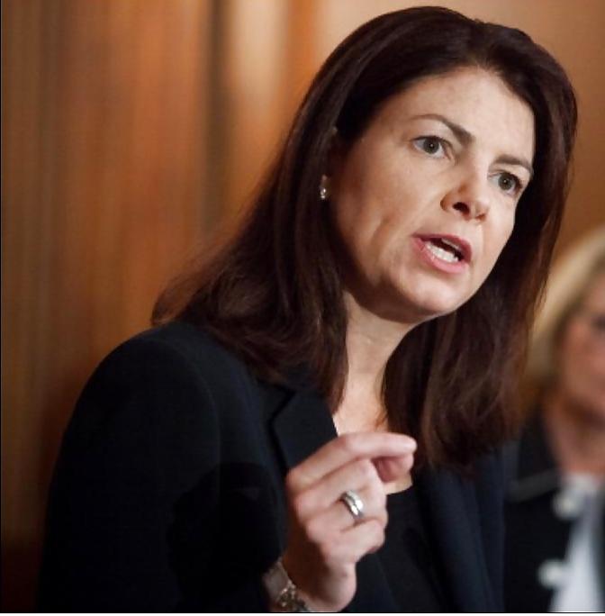25P Love jerking off to conservative Kelly Ayotte